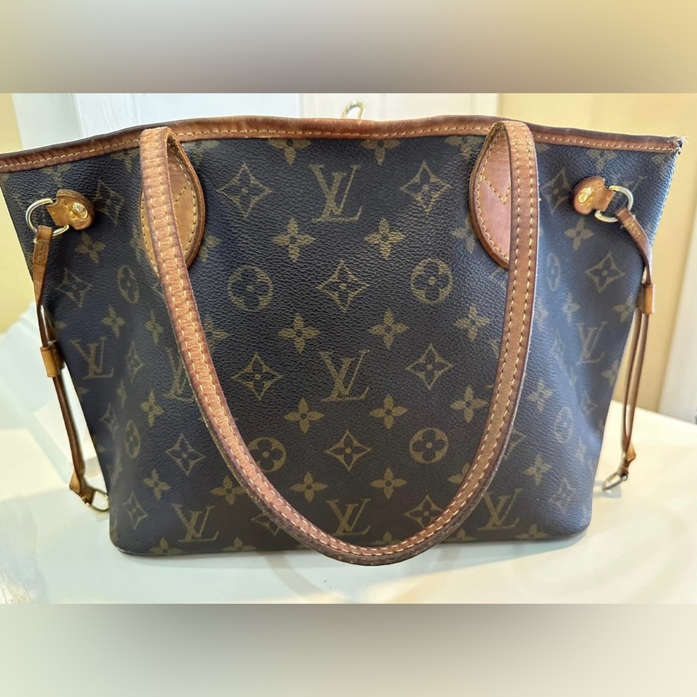 Louis Vuitton Neverfull PM Monogram